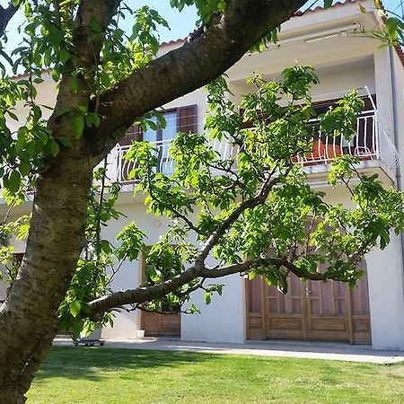 Apartments Vrisika-Family Apartment Makarska Exterior photo